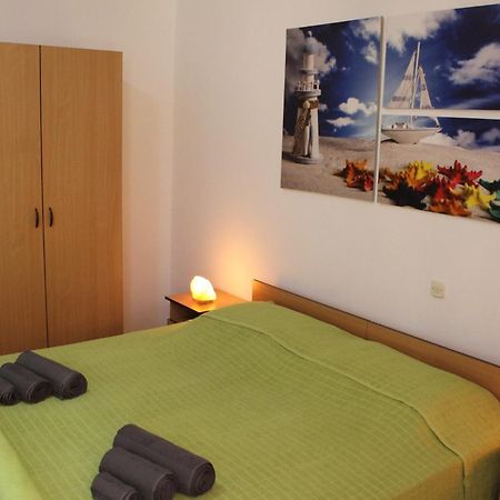 Apartments Barbati Kustići Eksteriør billede