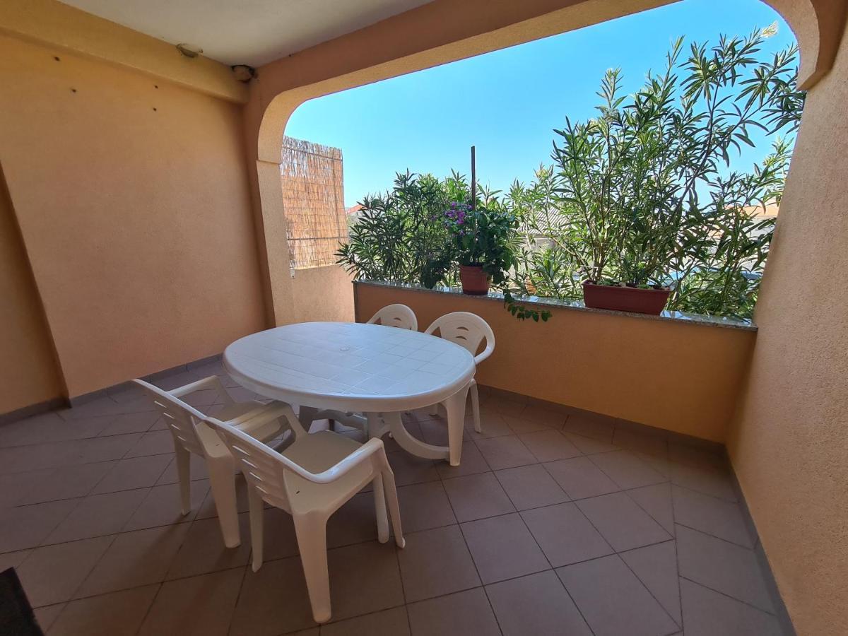 Apartments Barbati Kustići Eksteriør billede