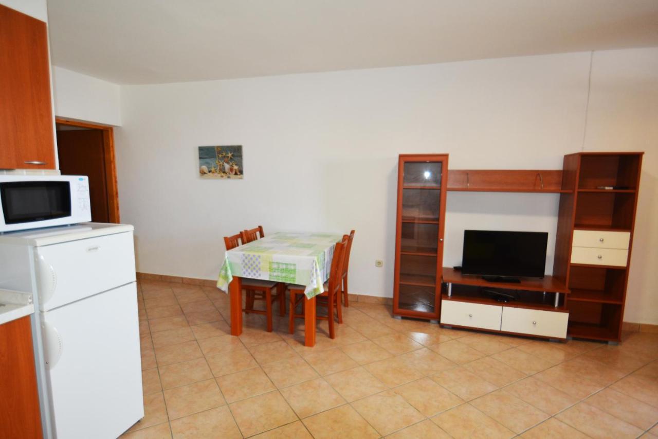 Apartments Barbati Kustići Eksteriør billede