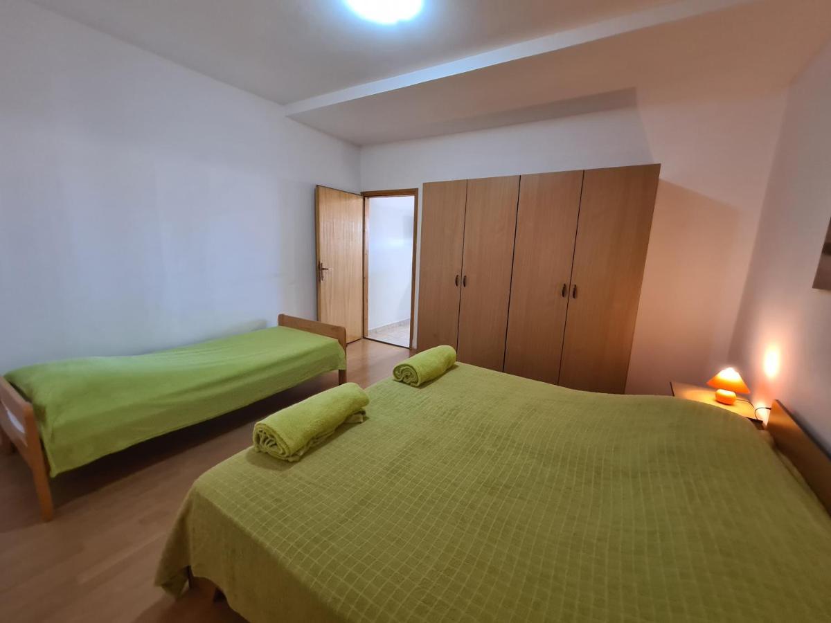 Apartments Barbati Kustići Eksteriør billede