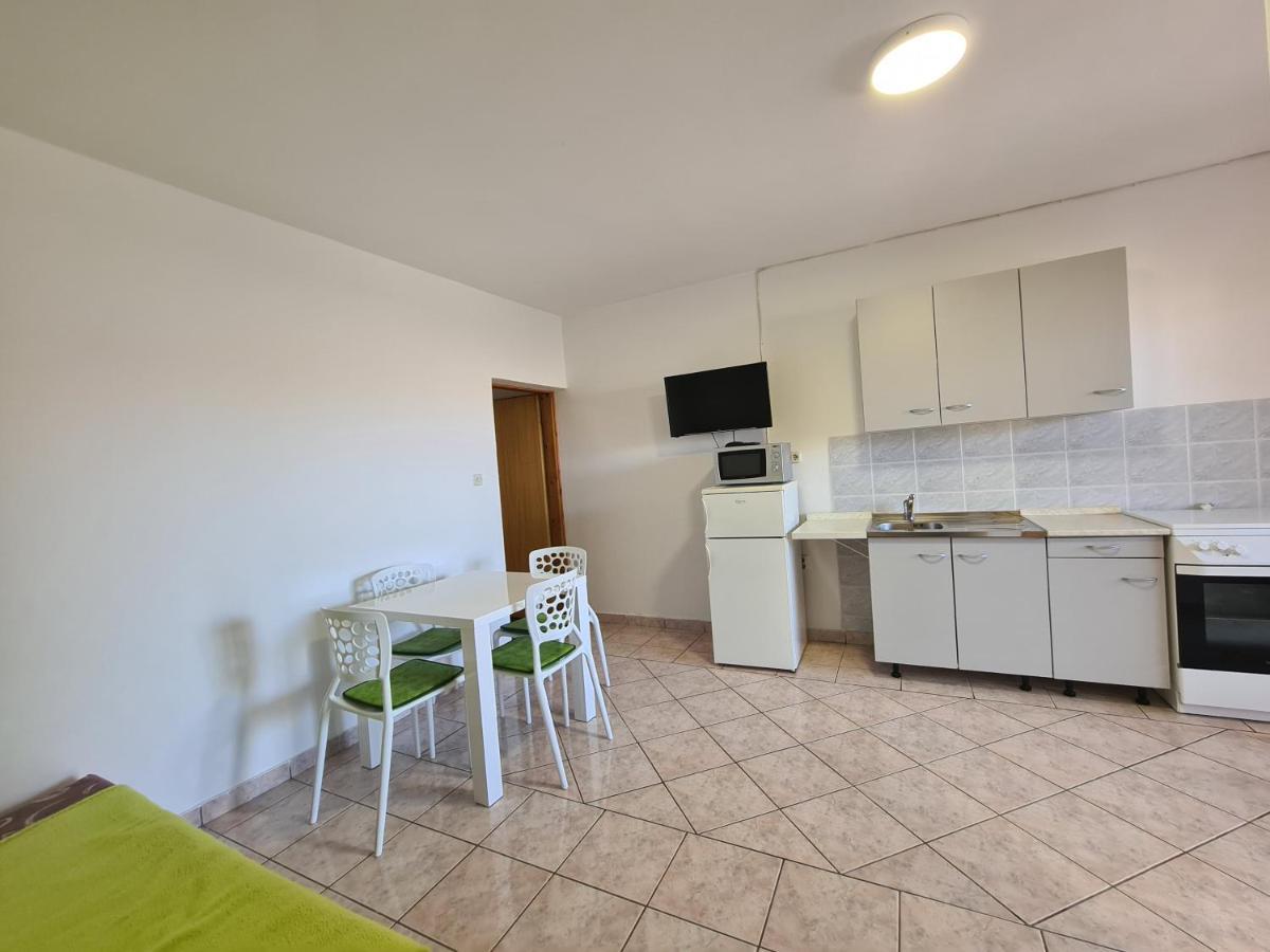 Apartments Barbati Kustići Eksteriør billede