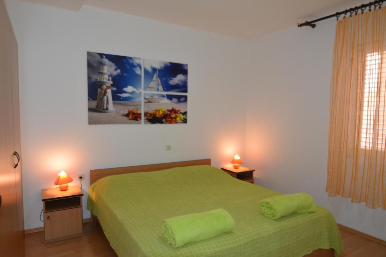 Apartments Barbati Kustići Eksteriør billede